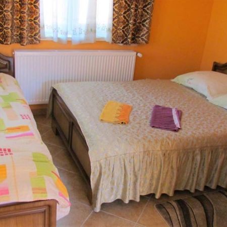 Horvath Apartmanhaz オロシュハーザ エクステリア 写真
