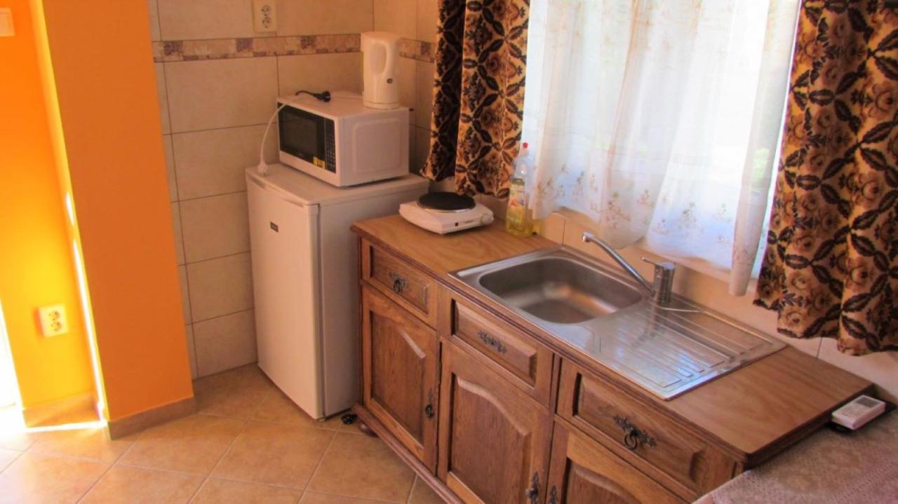 Horvath Apartmanhaz オロシュハーザ エクステリア 写真